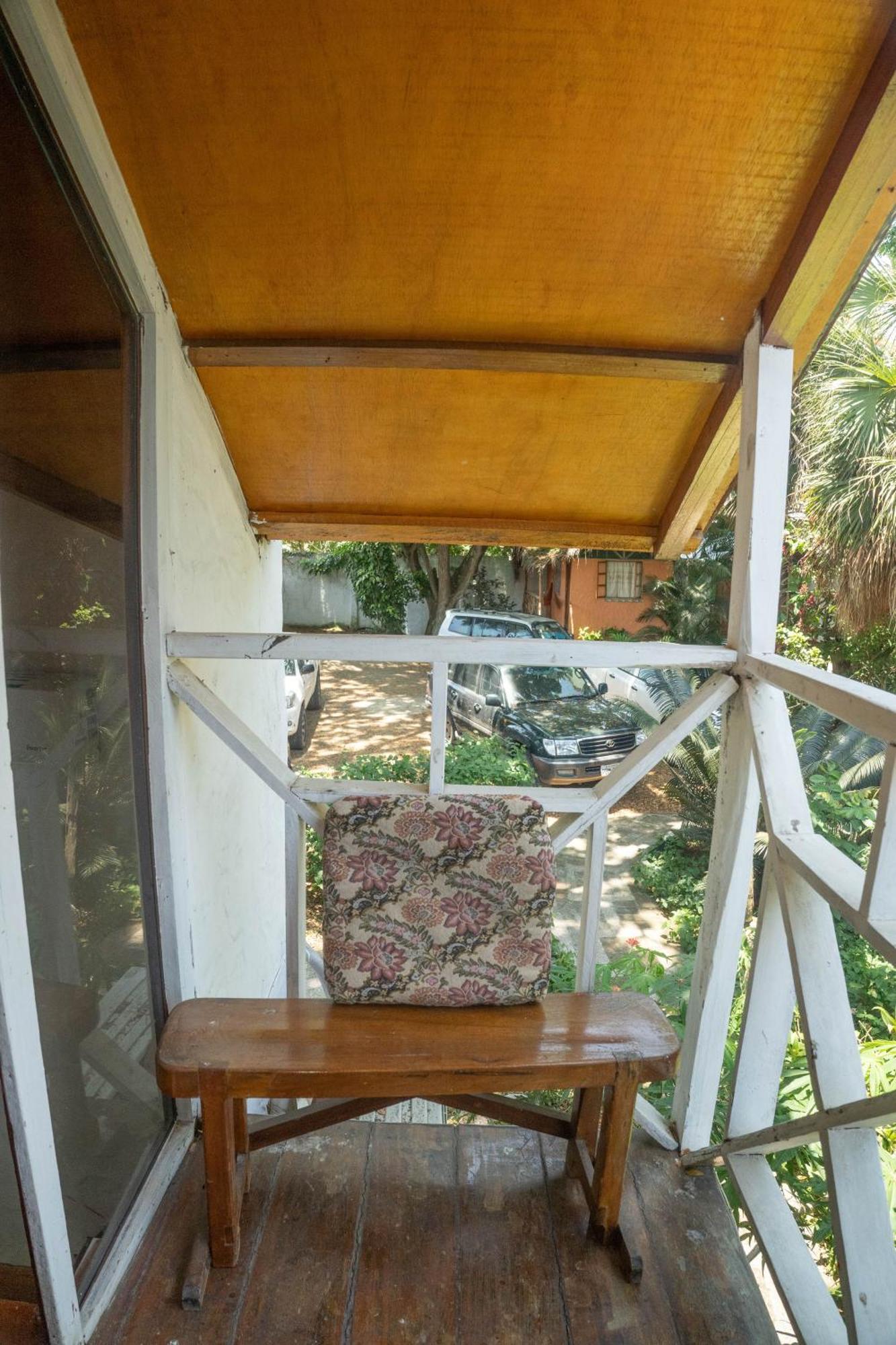 Bed And Breakfast Puerto Lopez Bagian luar foto