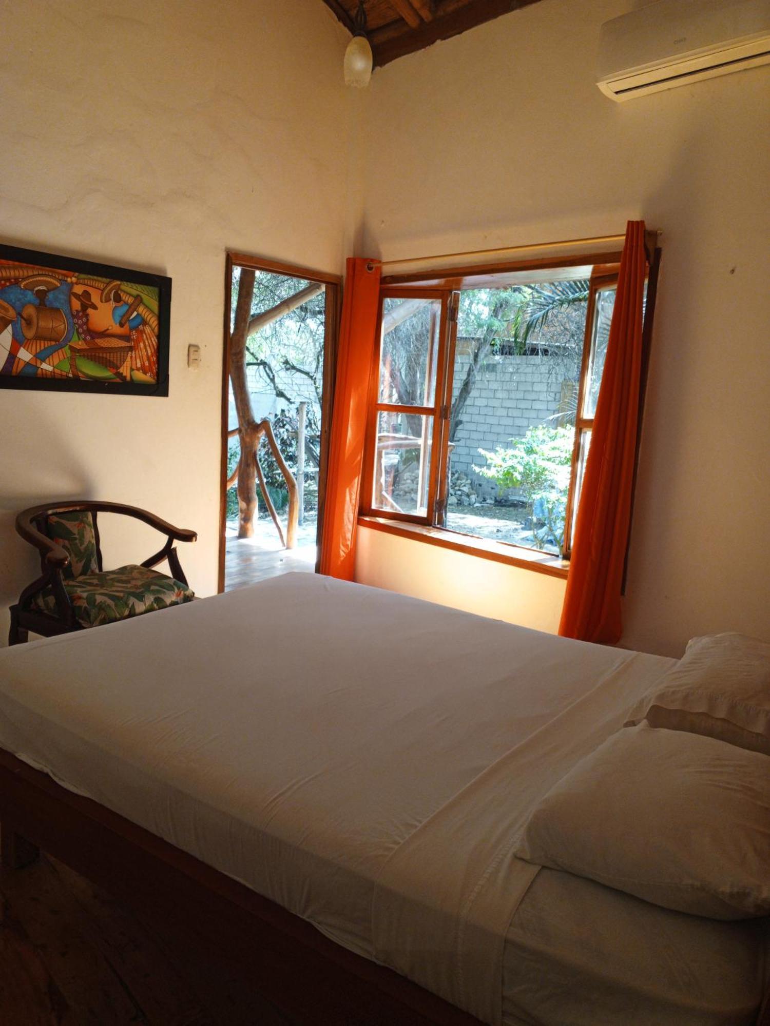 Bed And Breakfast Puerto Lopez Bagian luar foto