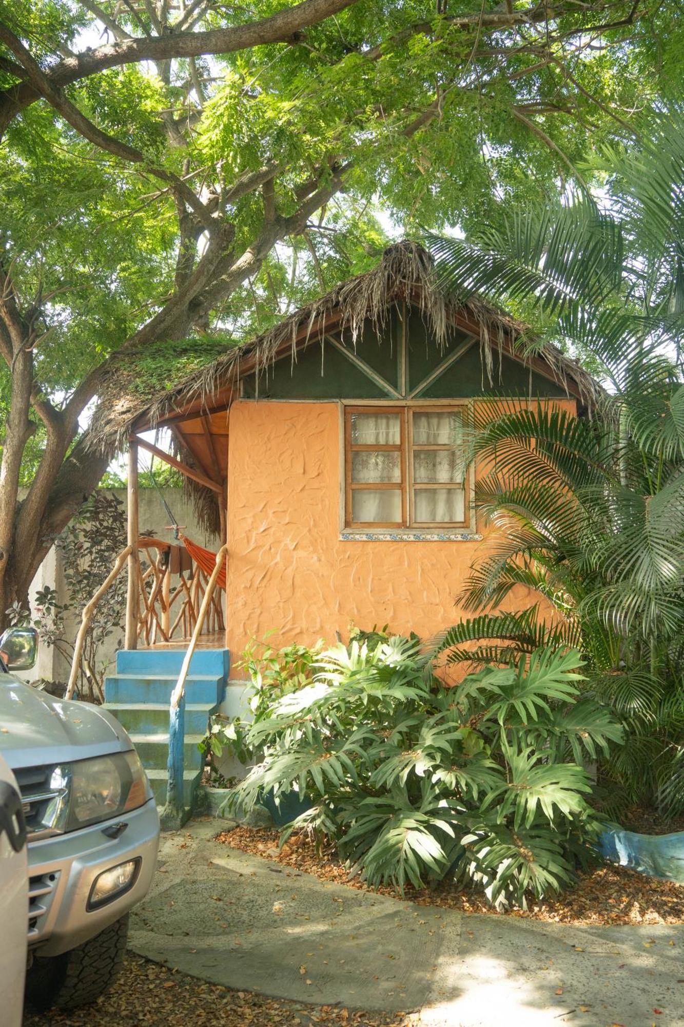 Bed And Breakfast Puerto Lopez Bagian luar foto