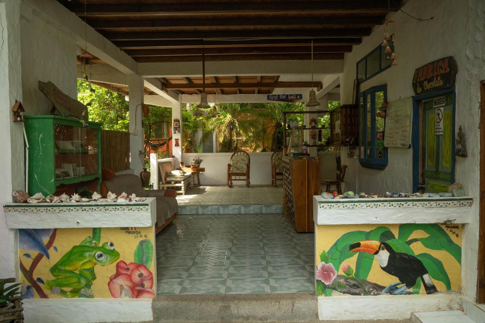 Bed And Breakfast Puerto Lopez Bagian luar foto