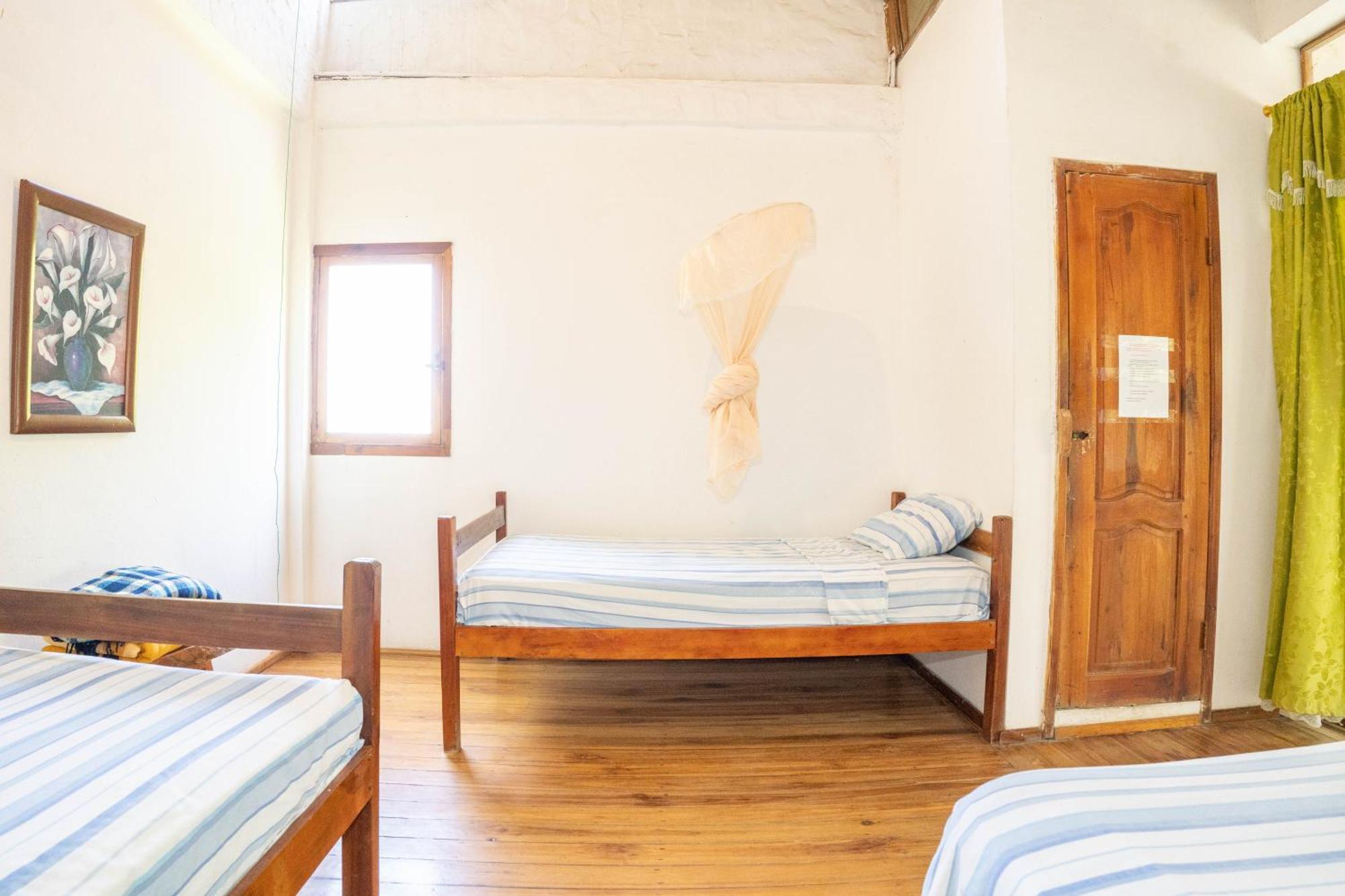 Bed And Breakfast Puerto Lopez Bagian luar foto