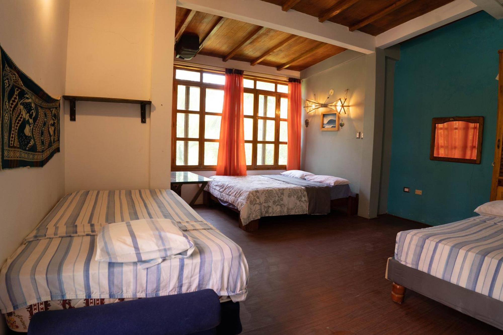 Bed And Breakfast Puerto Lopez Bagian luar foto