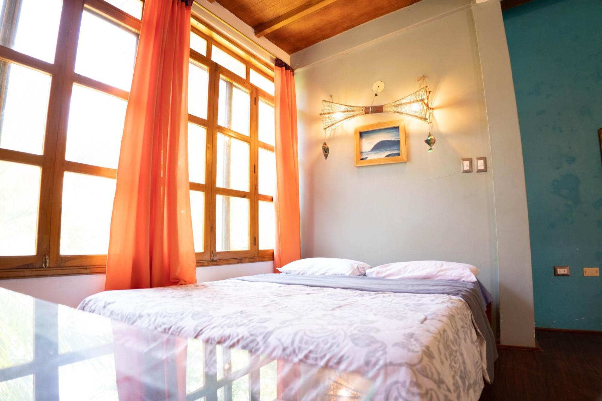 Bed And Breakfast Puerto Lopez Bagian luar foto